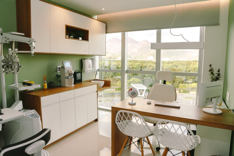 clínica oftalmológica